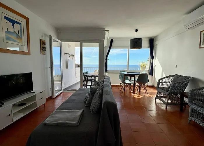 White House - Ocean View Apartmán